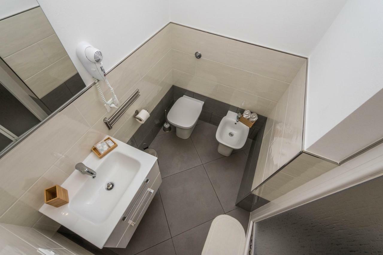 لاسكاري B&B Lo&G المظهر الخارجي الصورة